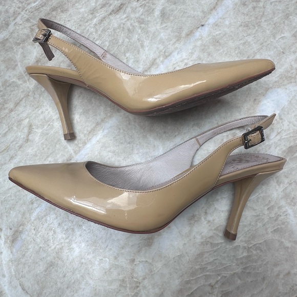 Vince Camuto Beige Patent Pointy toe sling back pumps. Size 8W - Picture 3 of 12